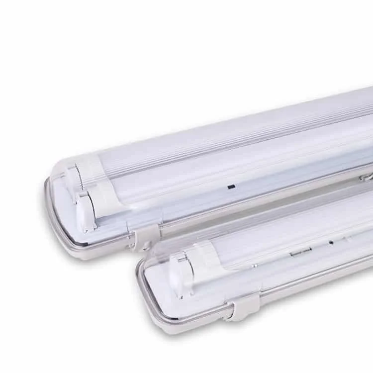 Luminárias herméticas IP65 para um ou dois tubos T8