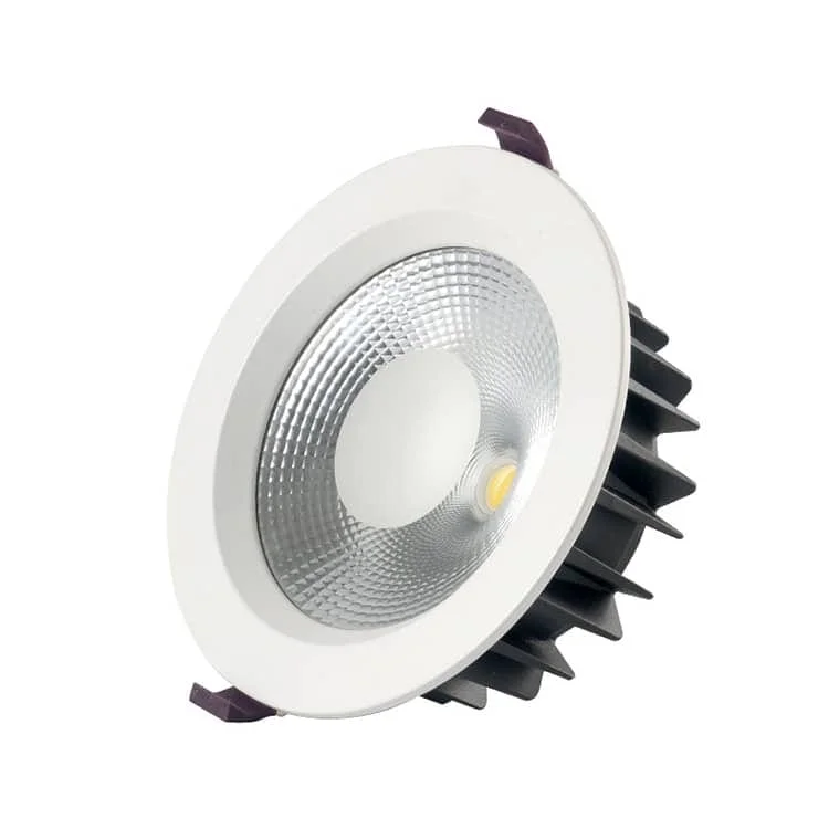 Downlights para substituir luminárias com recorte amplo