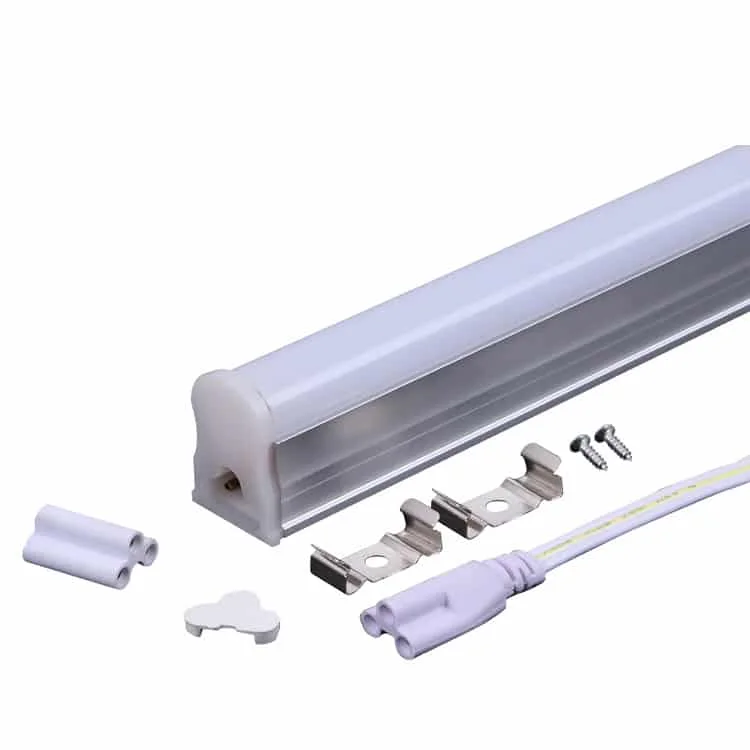Luminárias T5 integradas para linhas interconectáveis