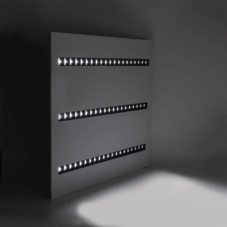 Luminária LED de teto com aletas