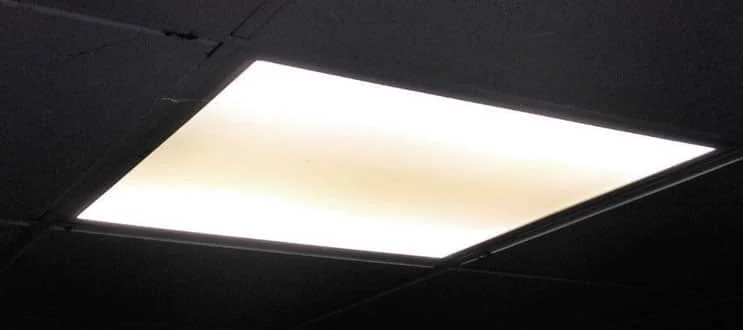 Amarelamento de um painel LED